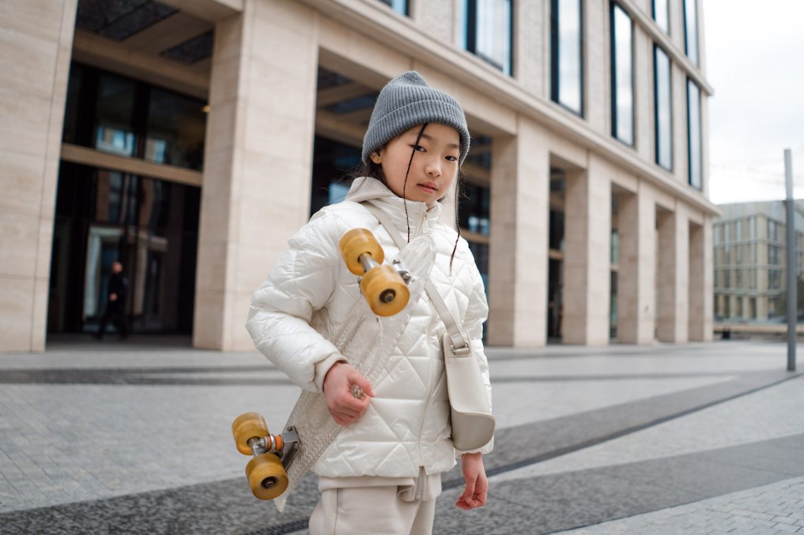 Bonnet Enfant Personnalisable – Avec Pompon, Text Et Couleur Au Choix | Cadeau Unique Et Ludique